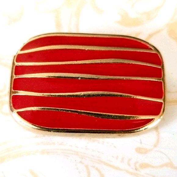 Vintage Red Enamel Gold Tone Brooch Pendant Pin - Picture 3 of 14